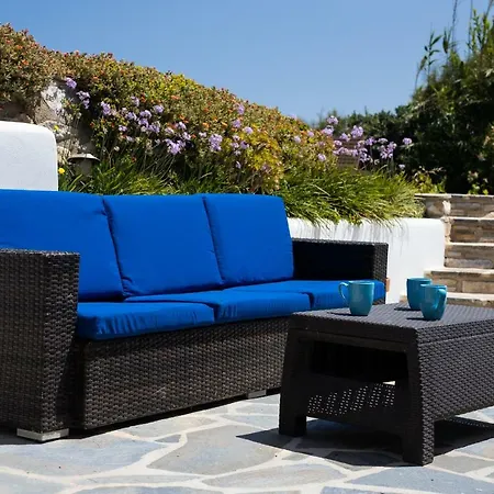 Blue, Stelida Naxos Vila